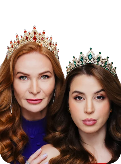 Cátia Damasceno e Bea Rangel, de coroa